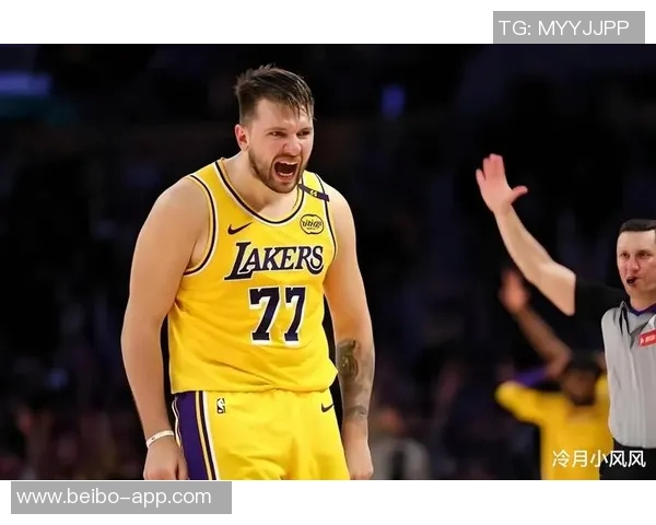 艾顿谈东契奇承受的压力每天面对两三人包夹的挑战与坚持